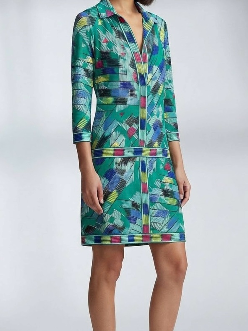 BCBC MaxAzria Printed Green Geometric Shirt Dress